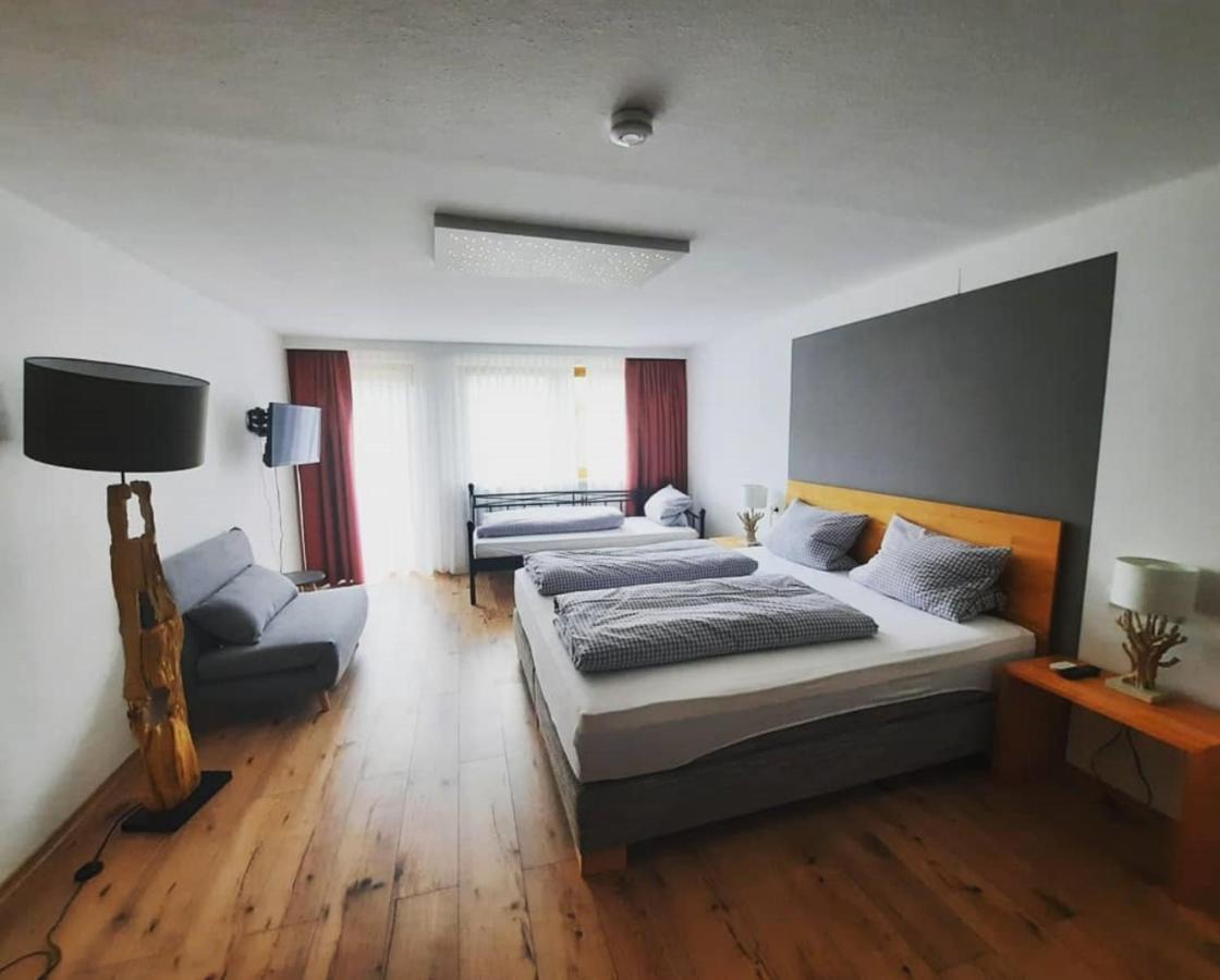 Landhotel Albrecht มิสเซน-วิลฮามส์ ภายนอก รูปภาพ